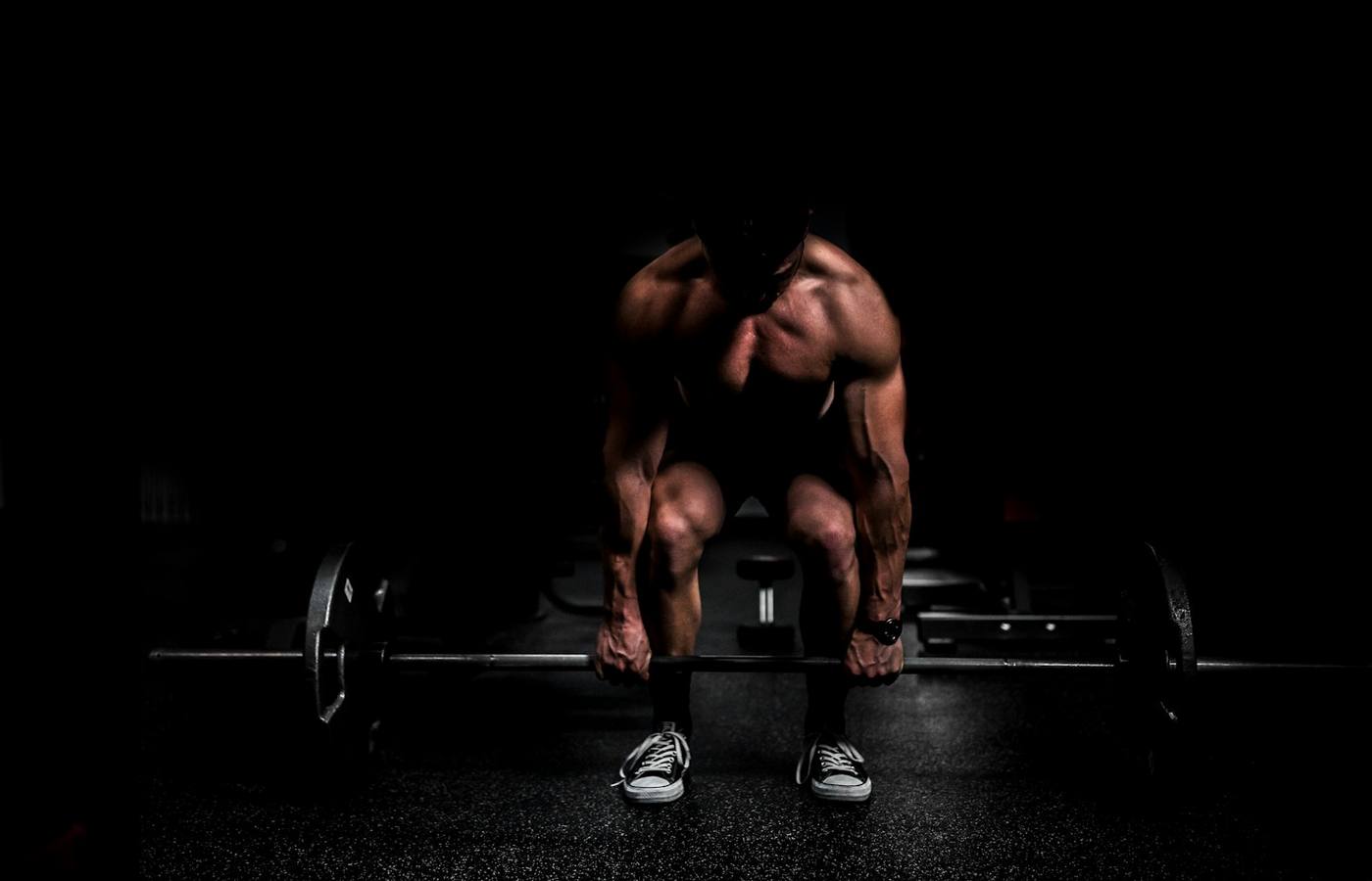 Moderni interier fitness centra s profesionalnim vybavenim